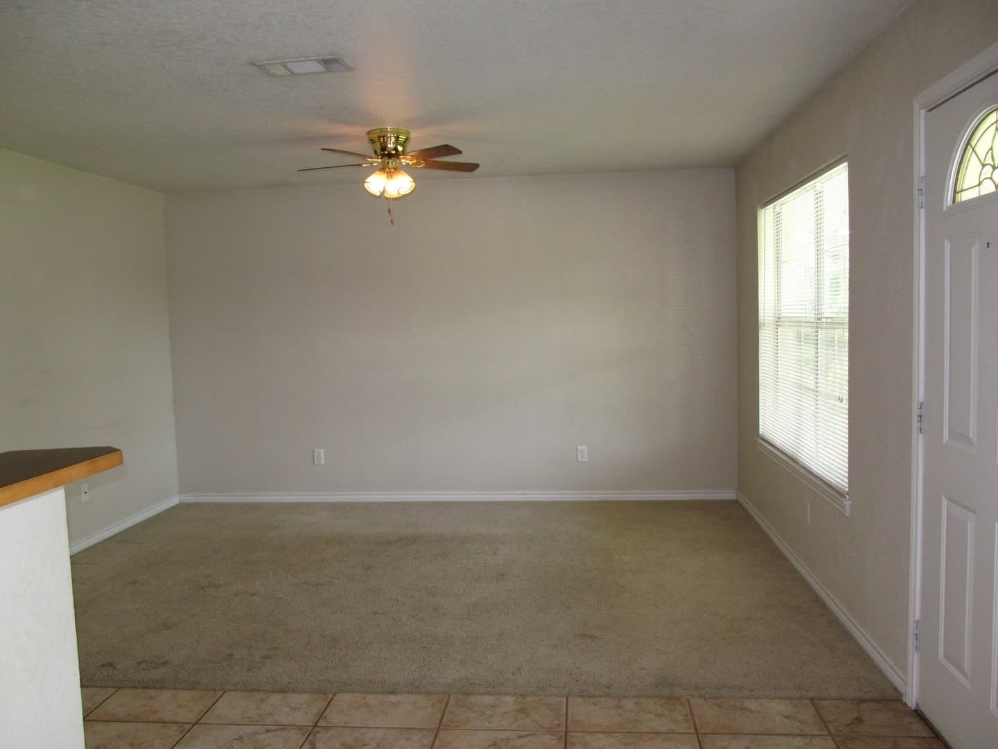 2 Bedroom Salado Isd – photo 2