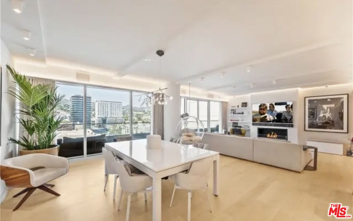 6250 Hollywood Boulevard – photo 2