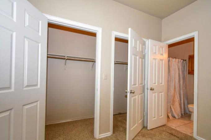 4611 E Houston St 710 – photo 1