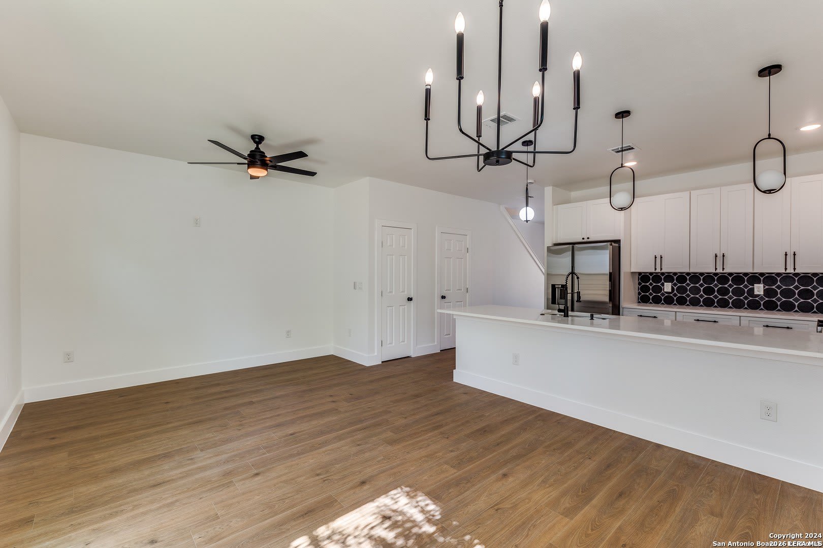 207 Gravel A St – photo 5