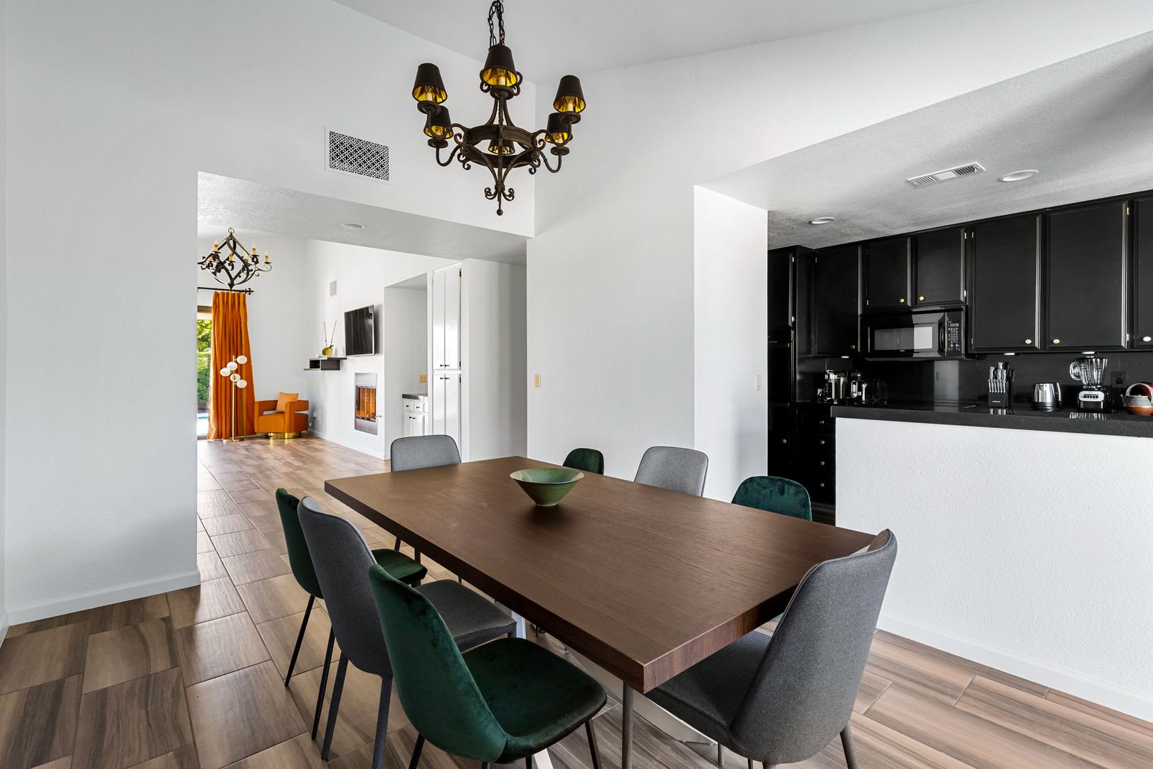Stylish Palm Springs Retreat with Pool (Monthly Only – photo 3