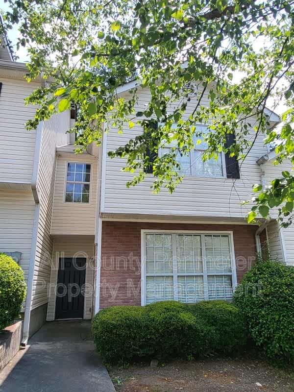 7620 Creekside Lane – photo 1