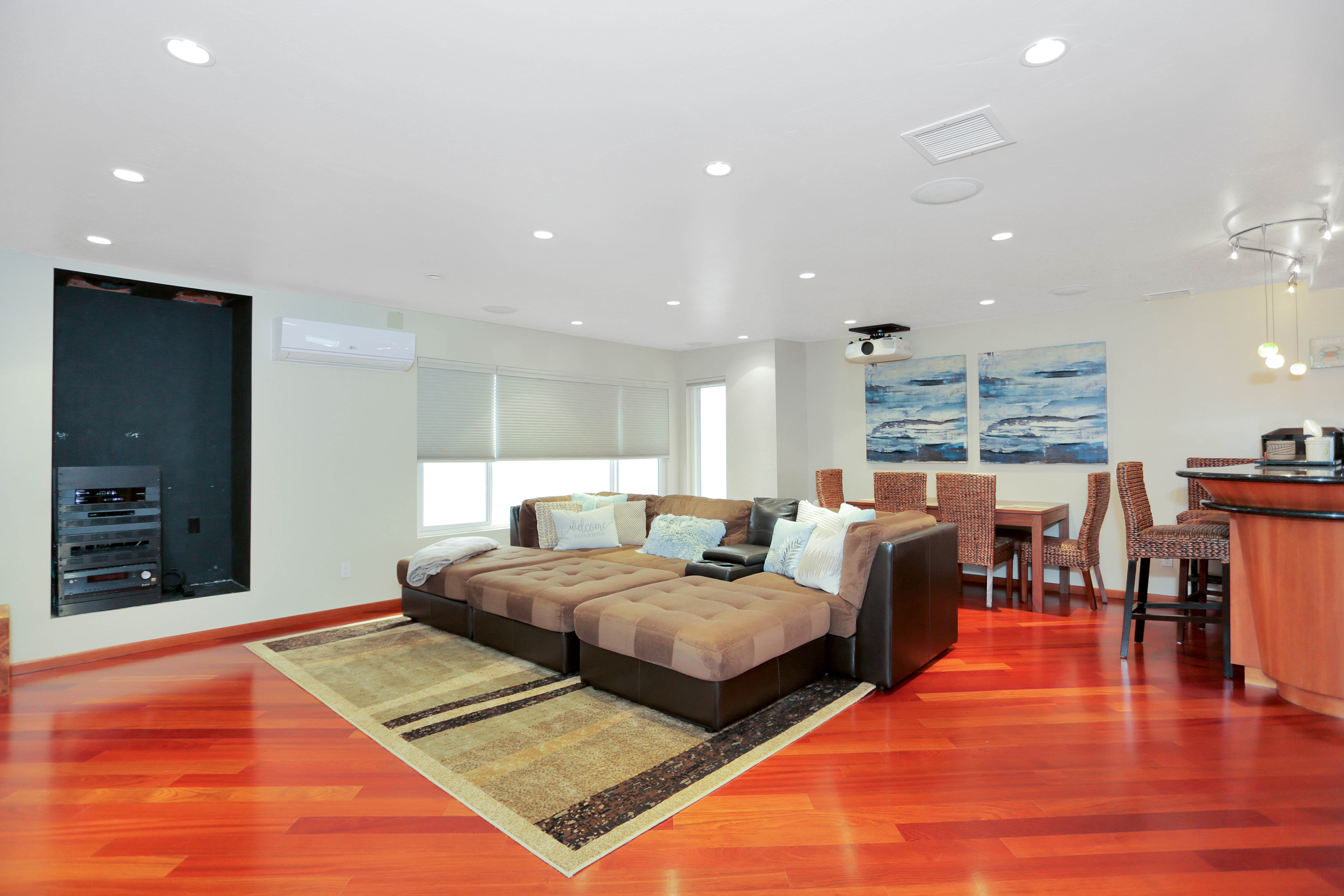 821 Nantasket Ct – photo 2
