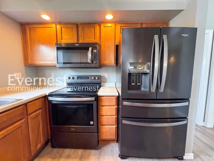 18761 East Water Drive – photo 5