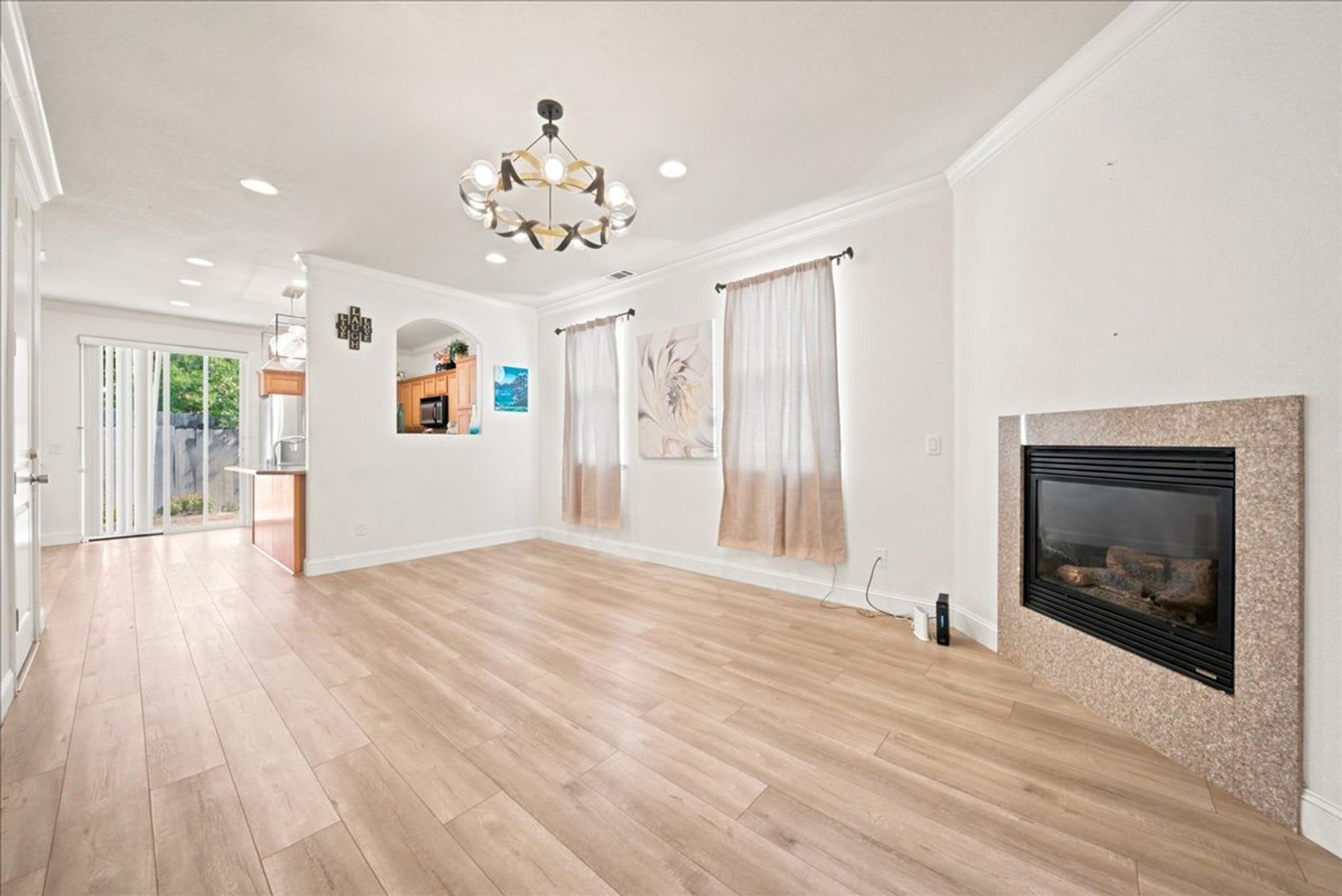9105 Echo Point Pl – photo 4