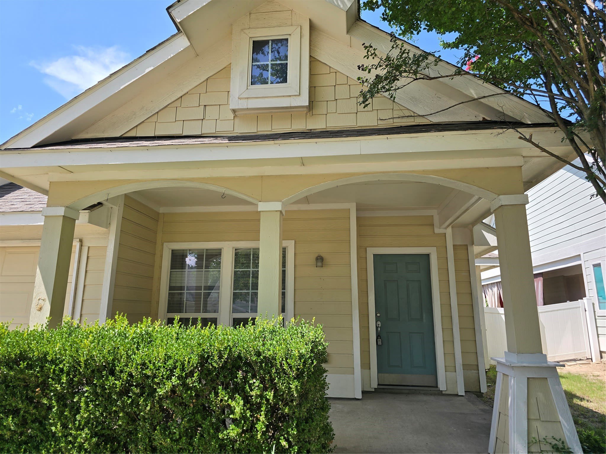 2410 Parkview Drive – photo 2