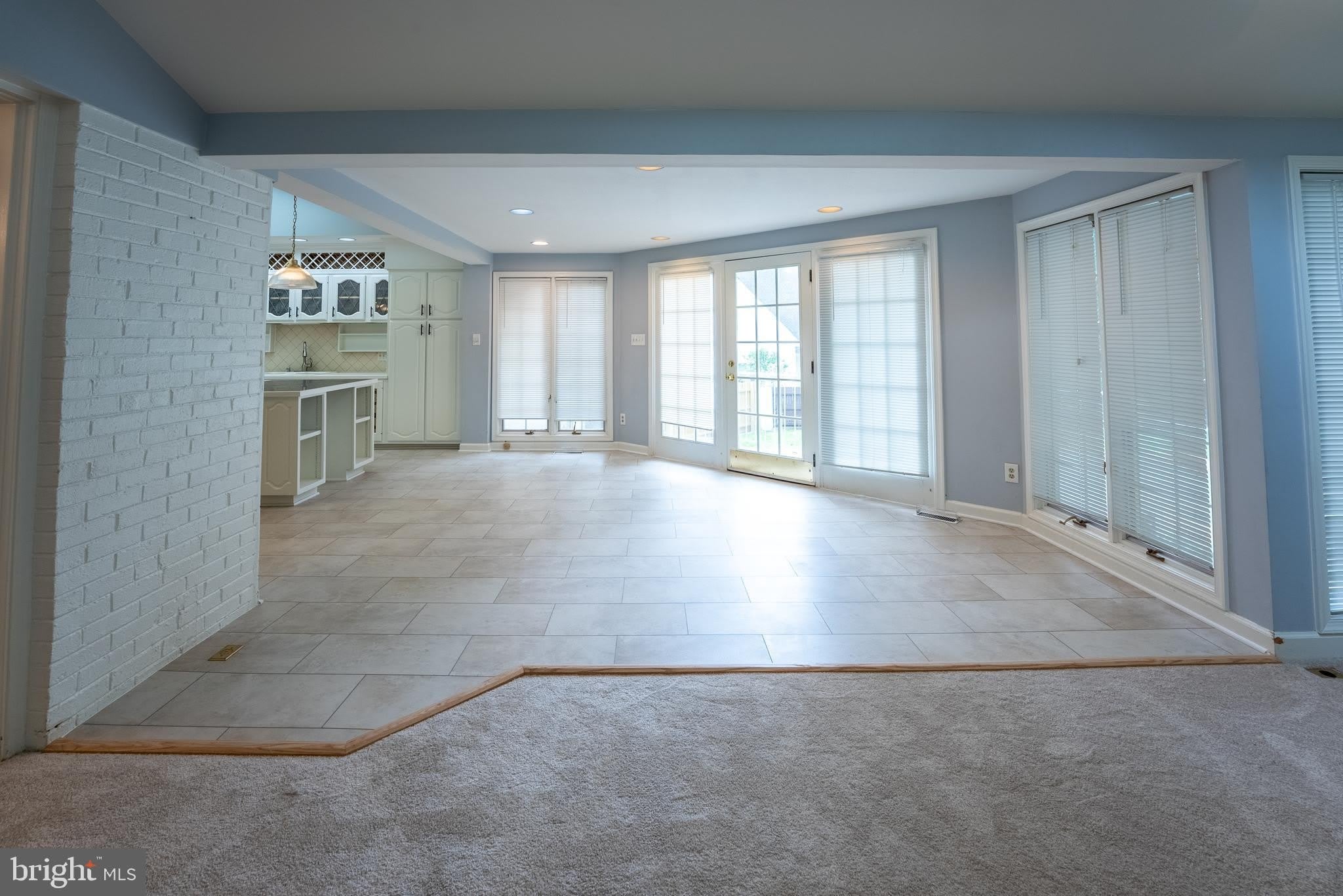 6438 WOODVILLE Drive – photo 5
