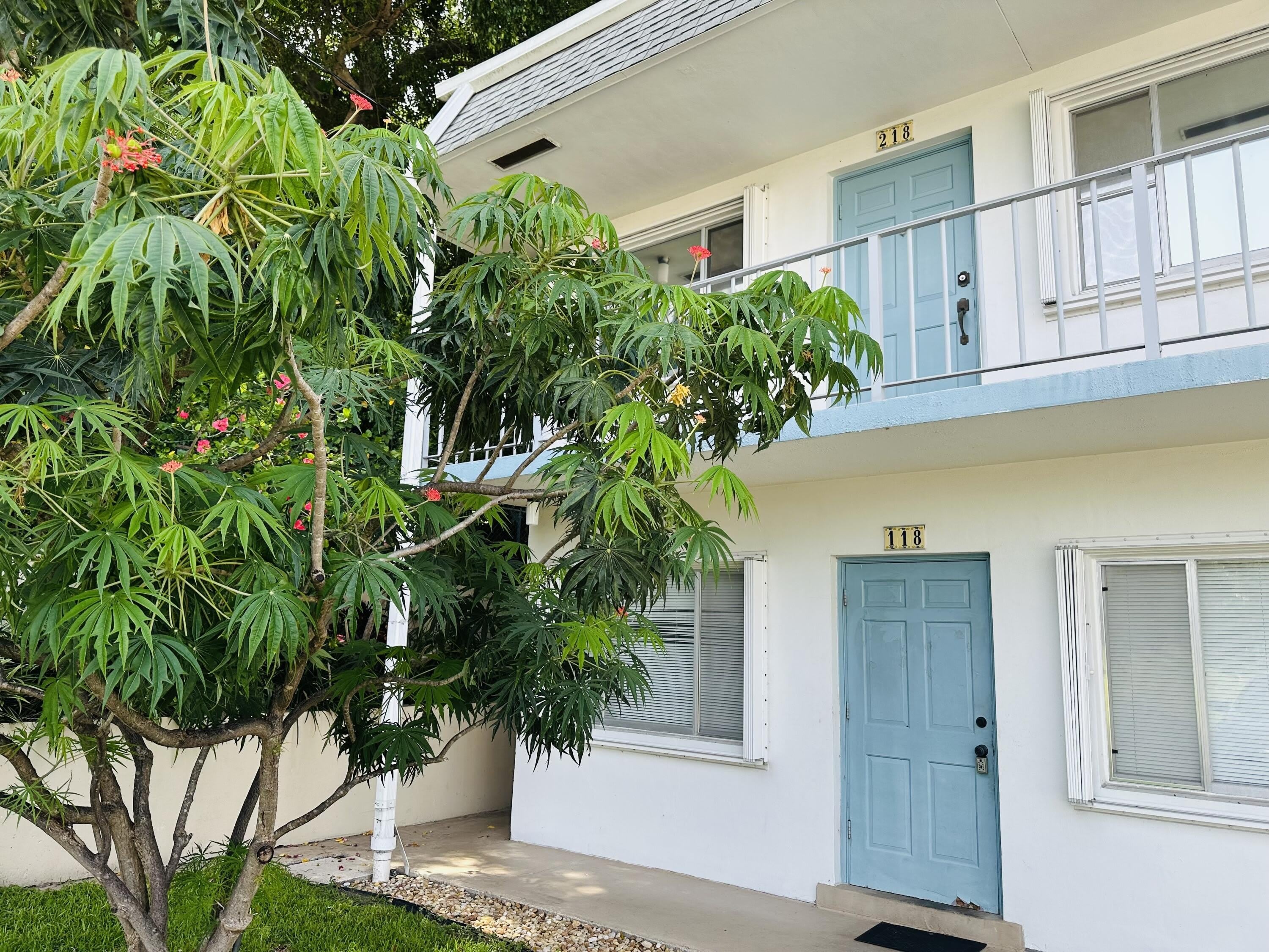 3402 CYNTHIA Lane – photo 2