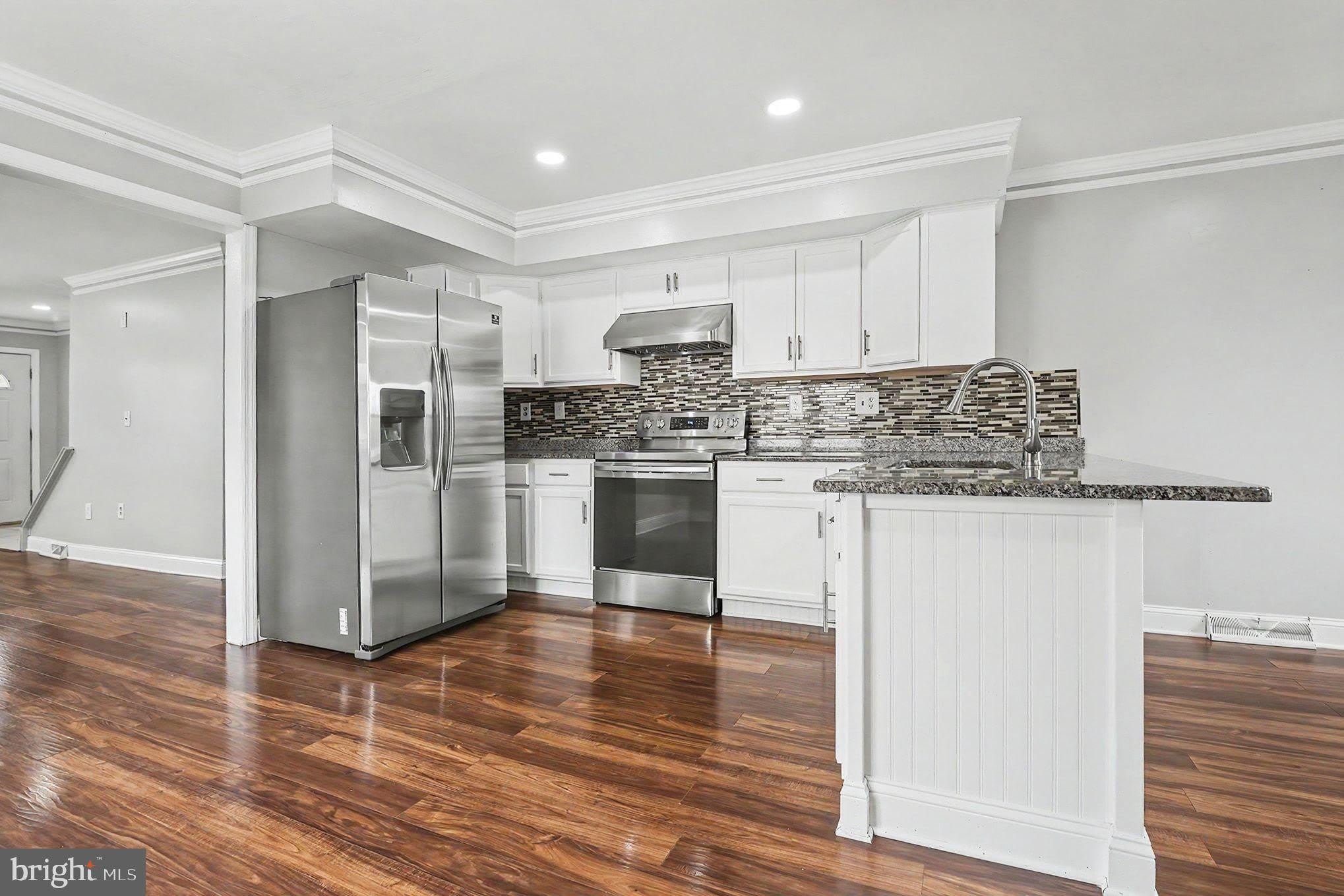 261 Florence Drive – photo 2