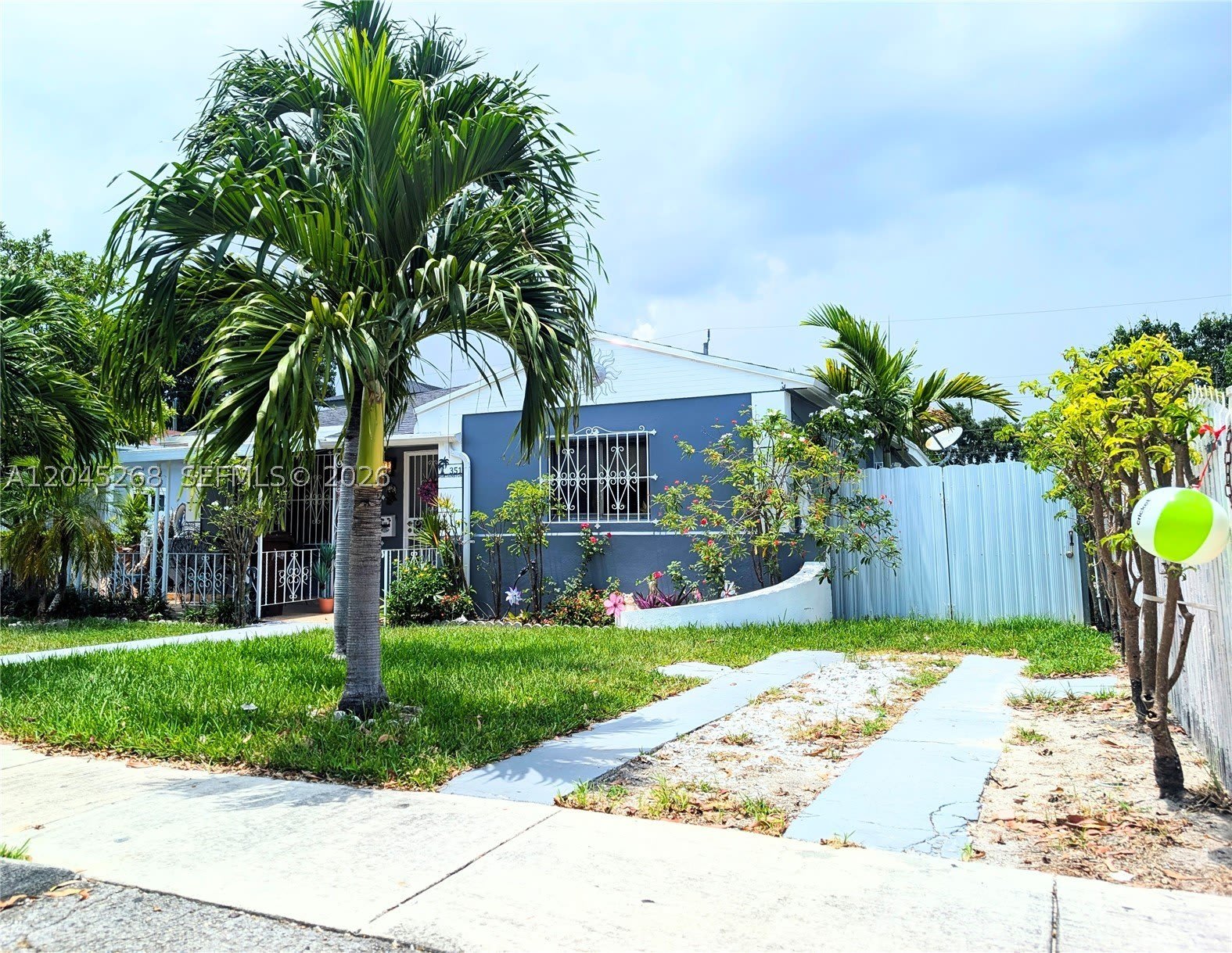 351 E 5th St – photo 2