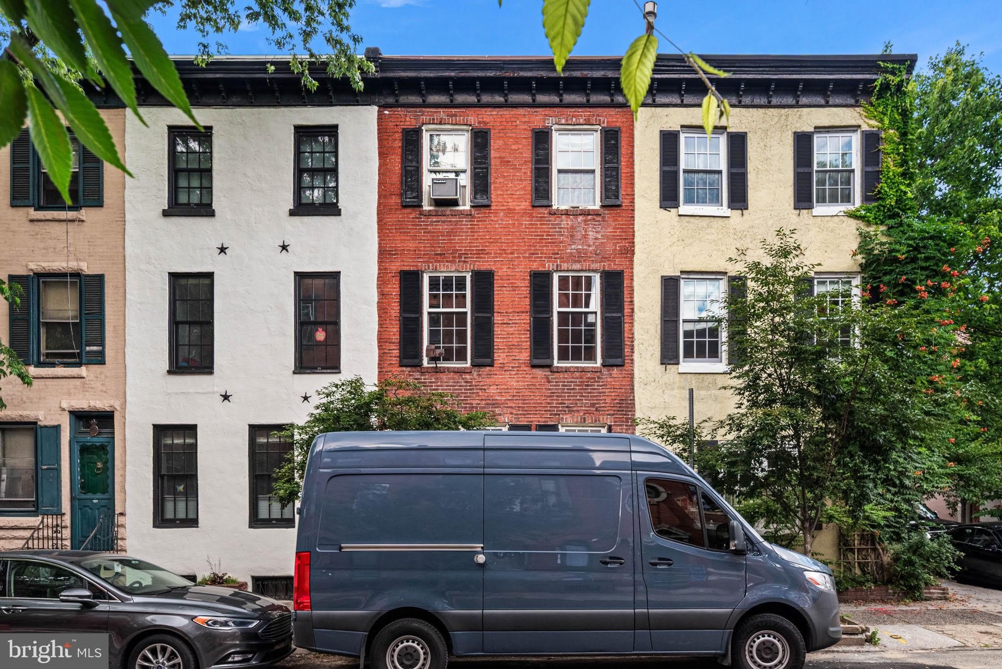 241 S 23RD Street – photo 1