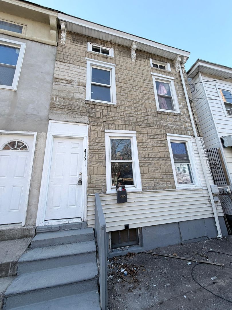 415 Hudson St (Call owner before every work order!) – photo 2