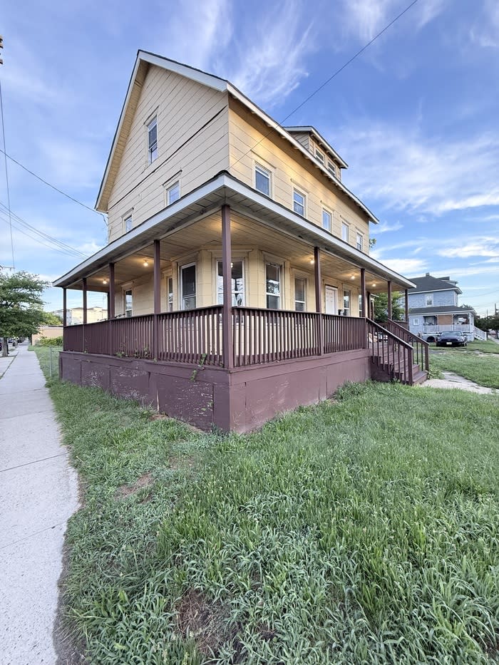 101 Ridge Avenue – photo 2