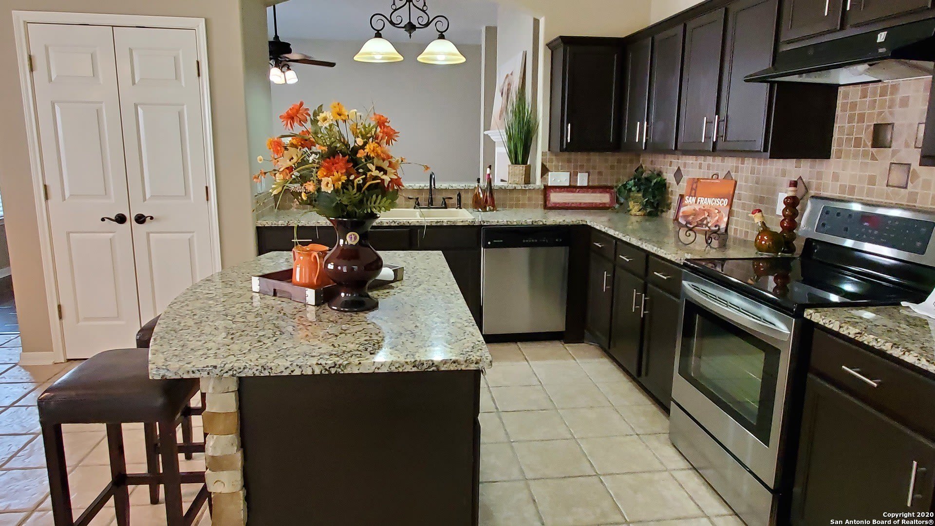 533 THOREAU TRL – photo 5