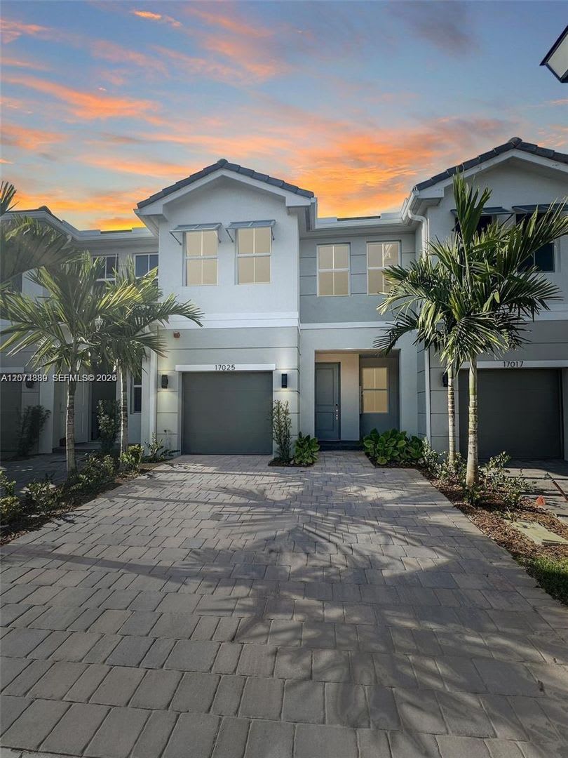 17025 SW 1st Street, Pembroke Pines, FL 33027 – photo 4