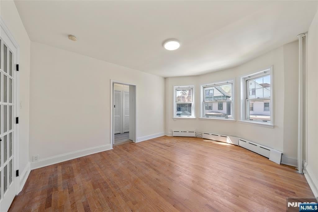 8 Cooper Place – photo 1