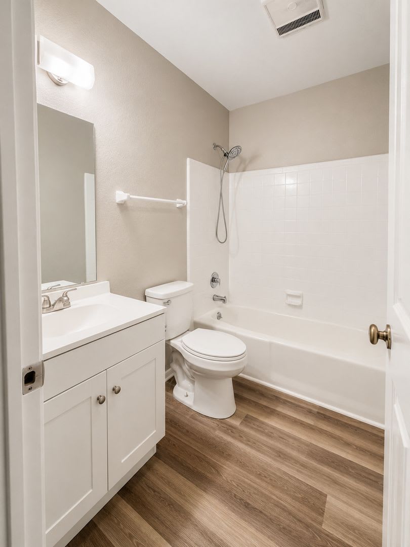 Charming 3 bedroom, 2 bathroom, 1 office/den. – photo 2