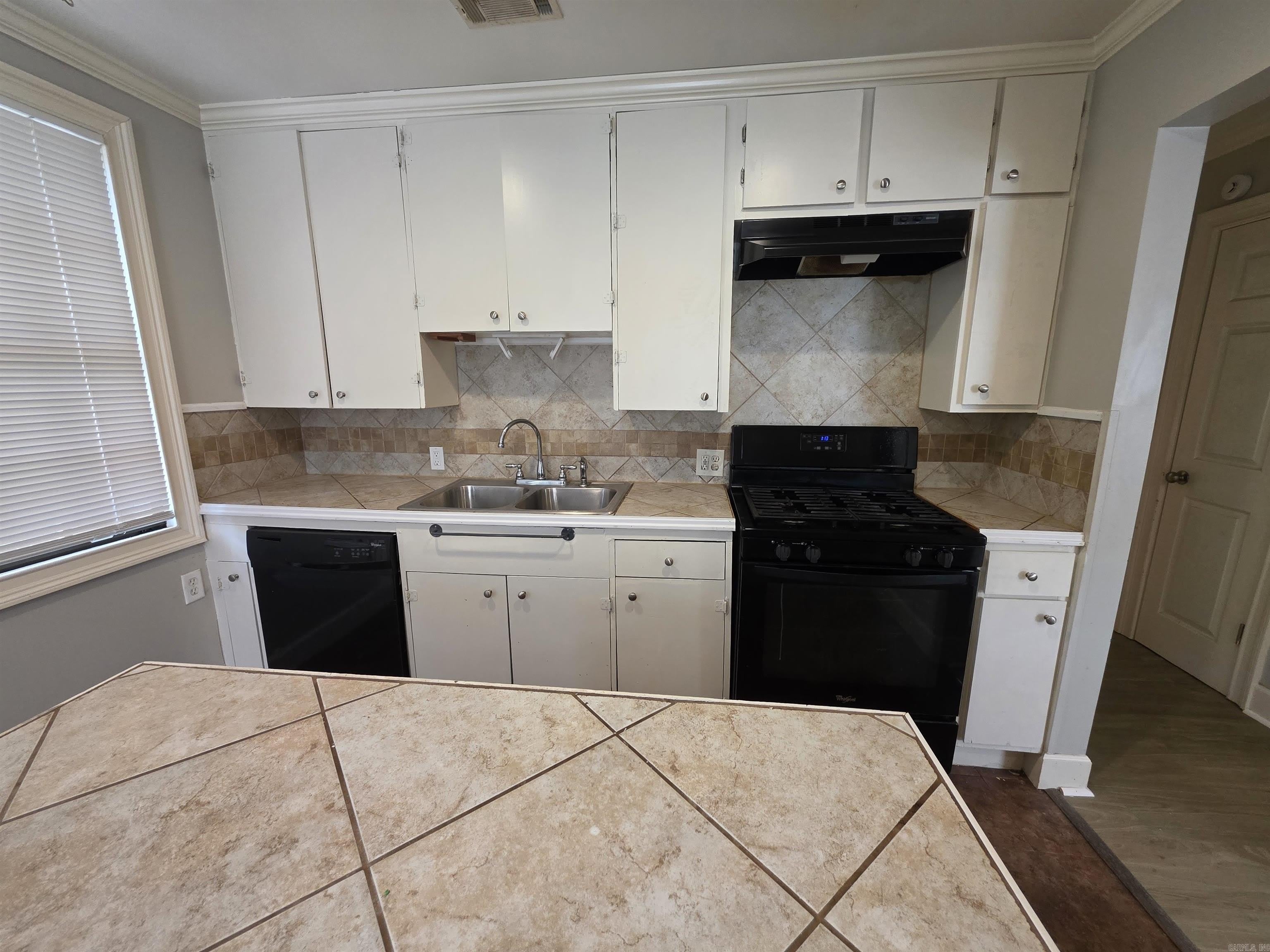 1605 S Pierce Street – photo 5