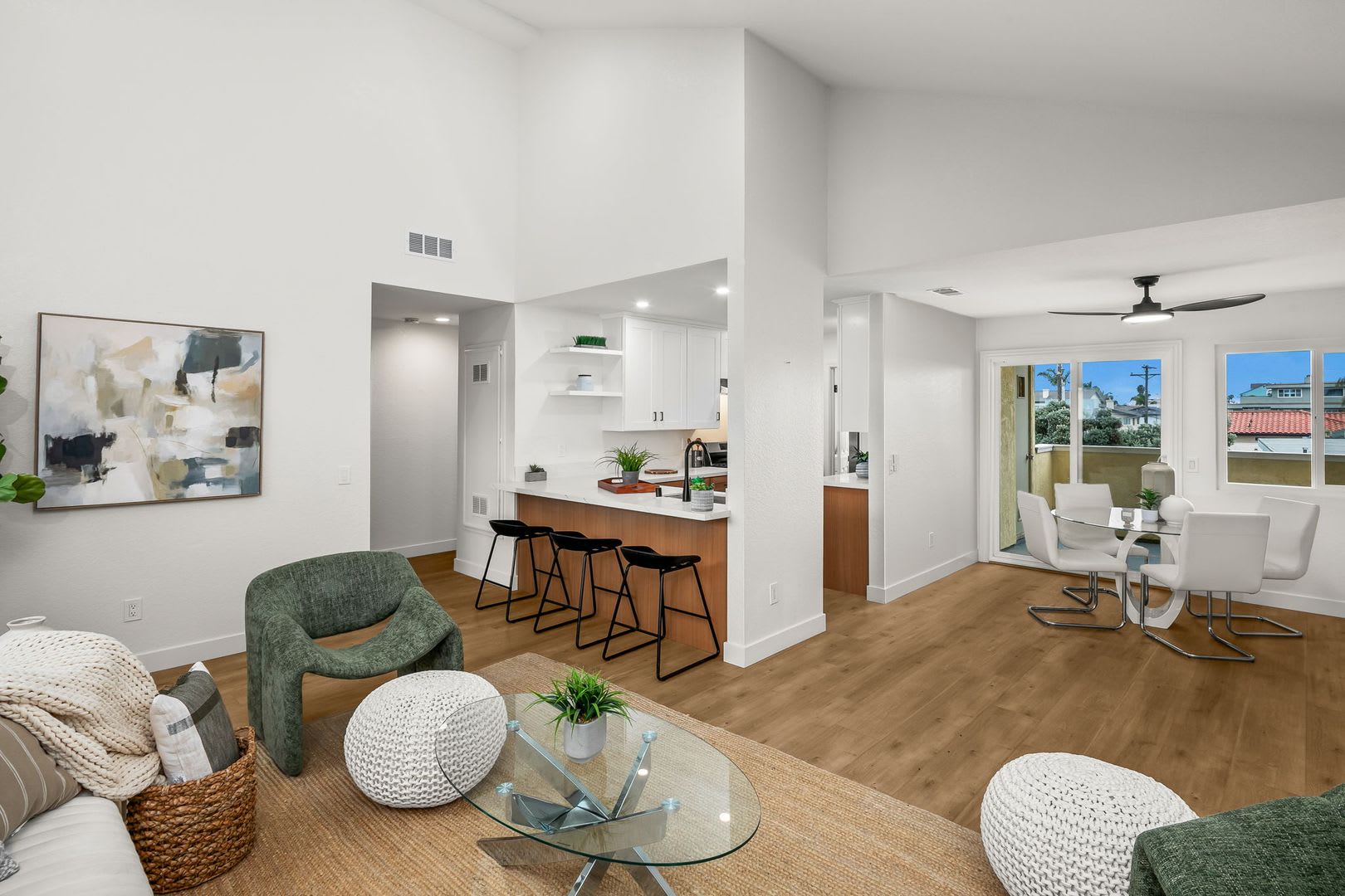 Top-Floor Coastal Retreat — Fully Remodeled, Steps from the Sand – photo 1