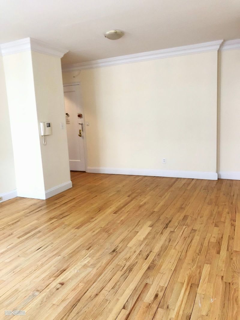 1680 York Avenue – photo 2