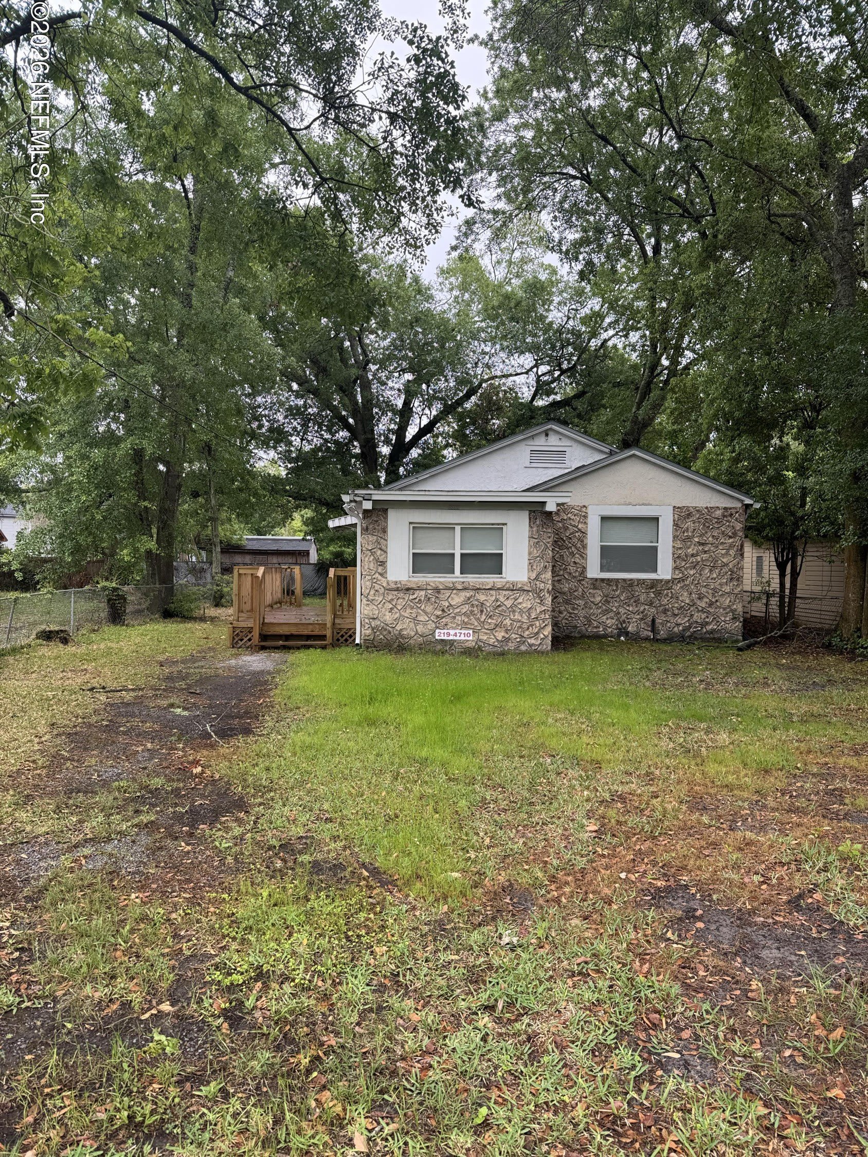 273 DAY Avenue – photo 1