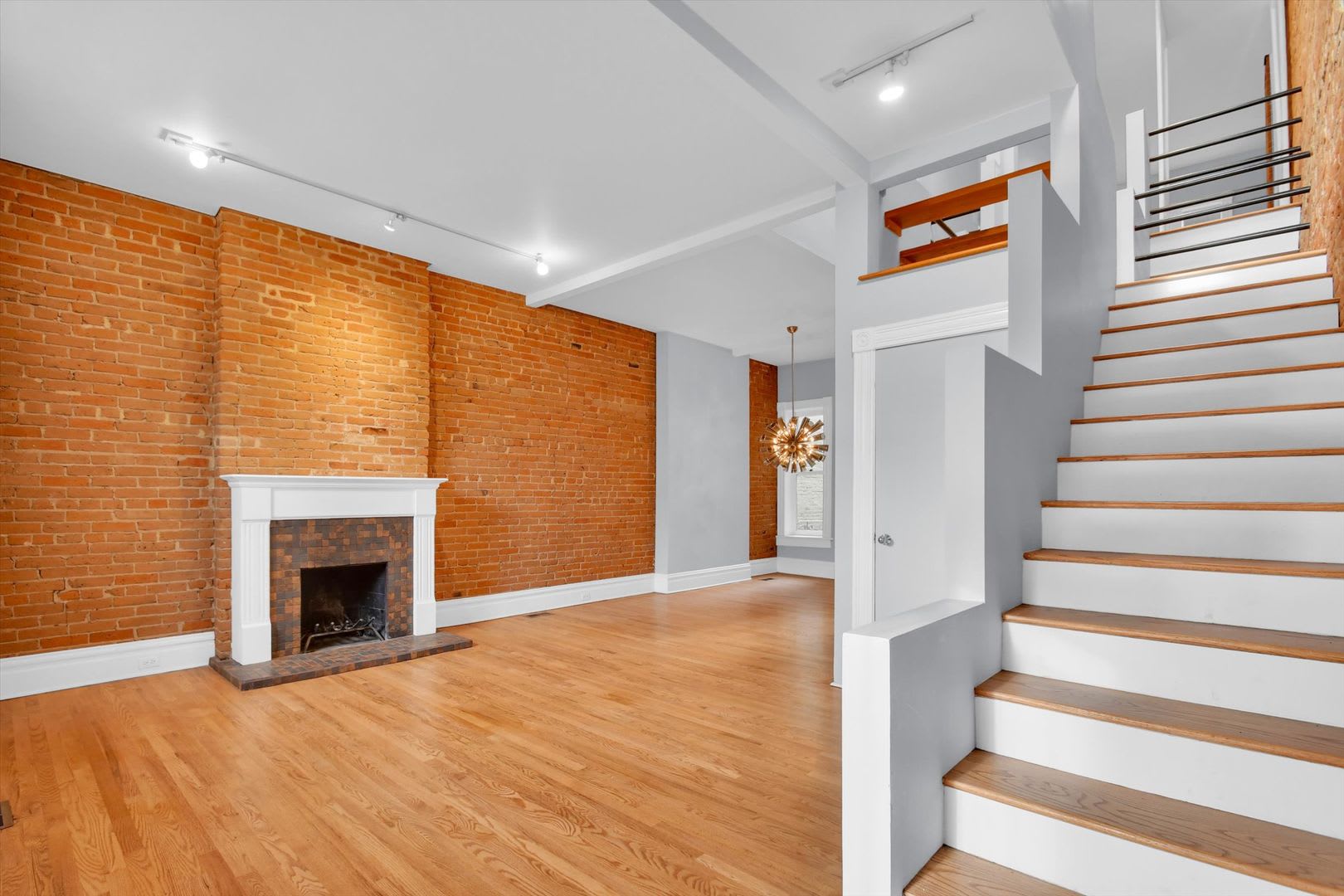 Architecturally Stunning Curtis Park Townhome With Historic Charm – photo 5