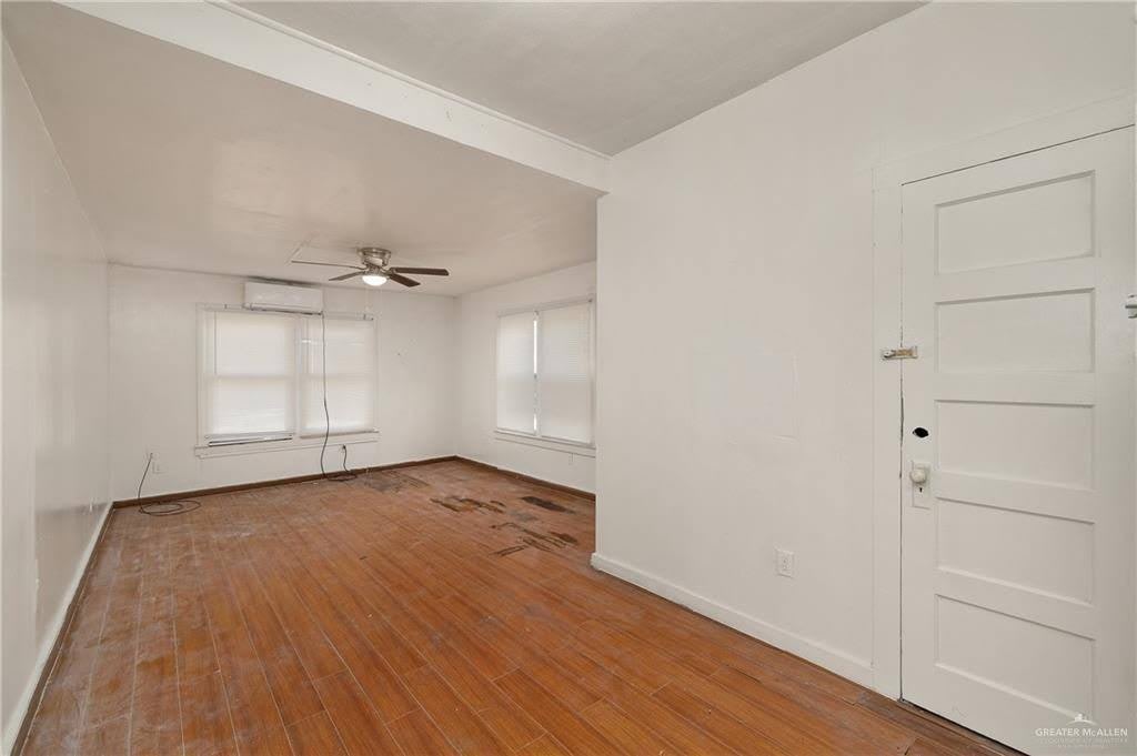 221 West 14th Street – photo 4
