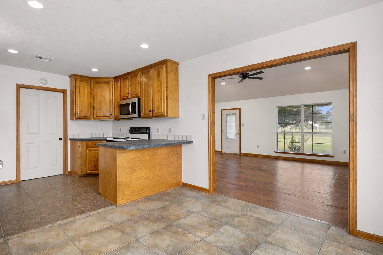 4607 W Prien Lake Rd – photo 5
