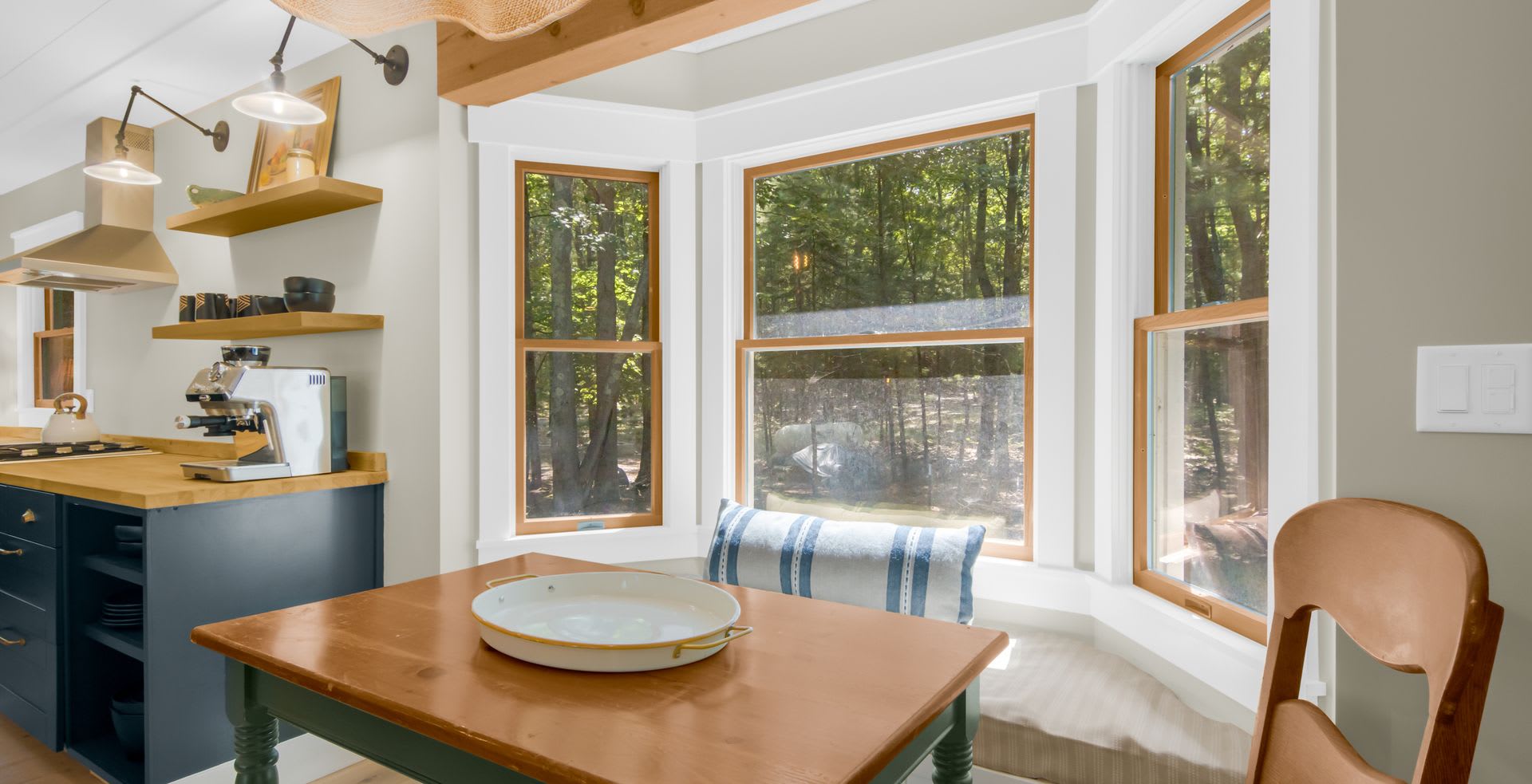Beautifully Remodeled Furnished Rental on Arbutus Lake – photo 5