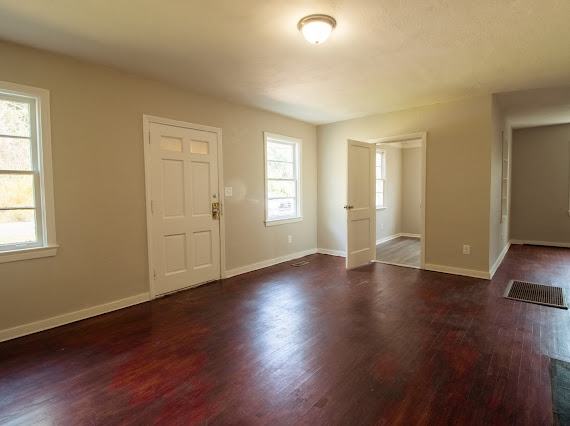 373 Belcher Drive – photo 2