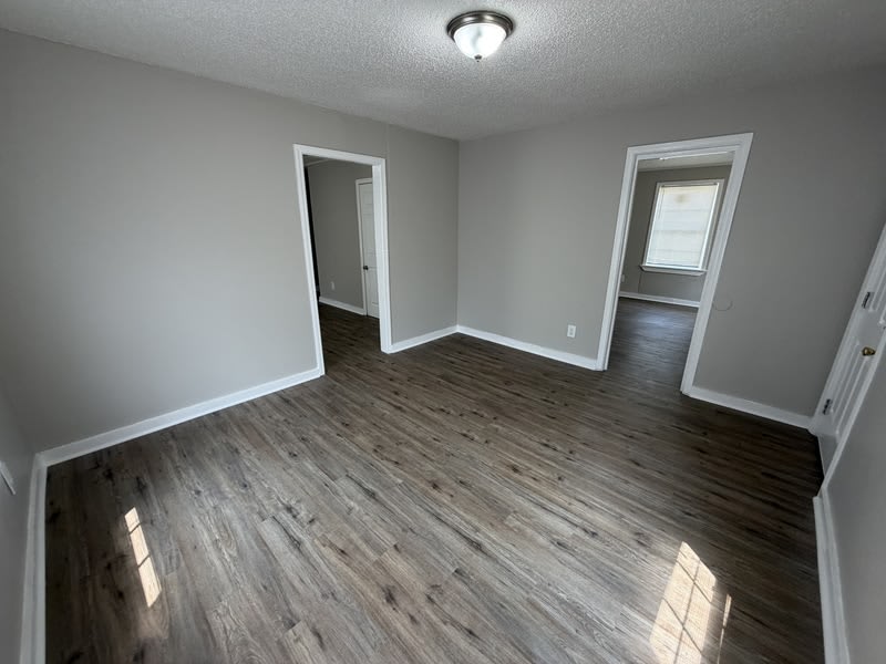 2156 Ethlyn Avenue – photo 3