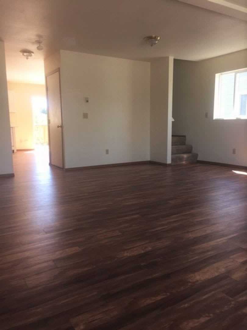 Spacious 4-Bed Condo – Walk to MSU! – photo 5