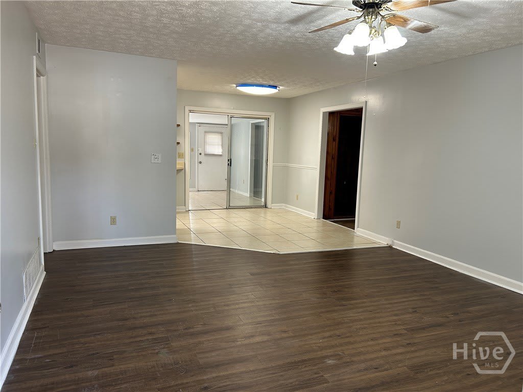 511 Dyches Drive – photo 2