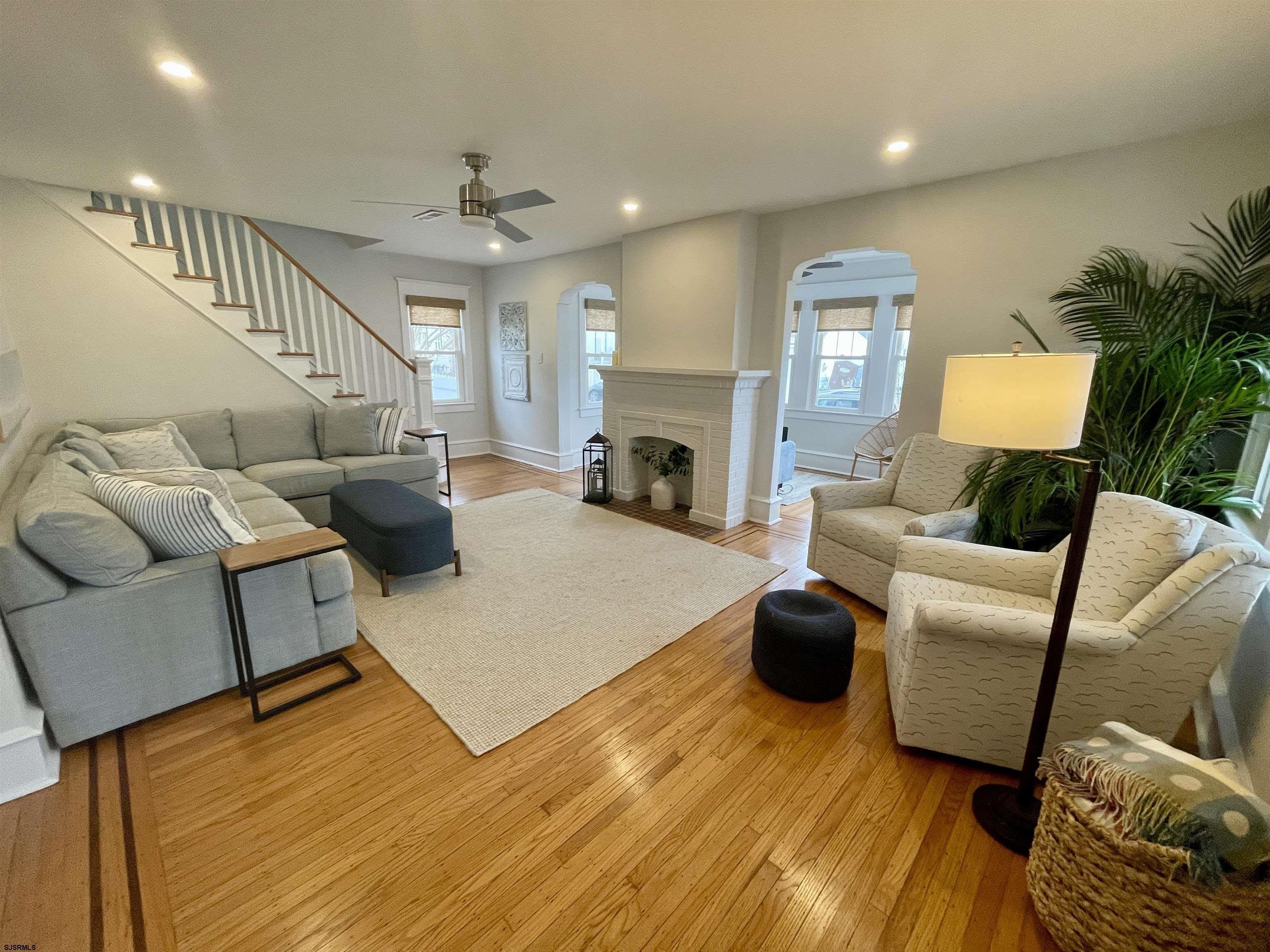 112 N Belmont Ave – photo 4