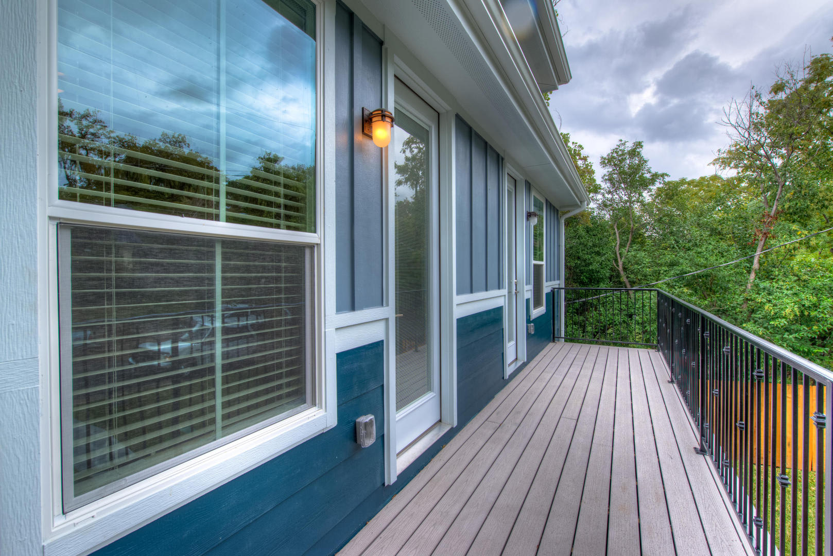 Ut Pre Lease 2014 Constructed 6 Bed 5 Bath Home Top Of The Line Finishes Prime Location – photo 5