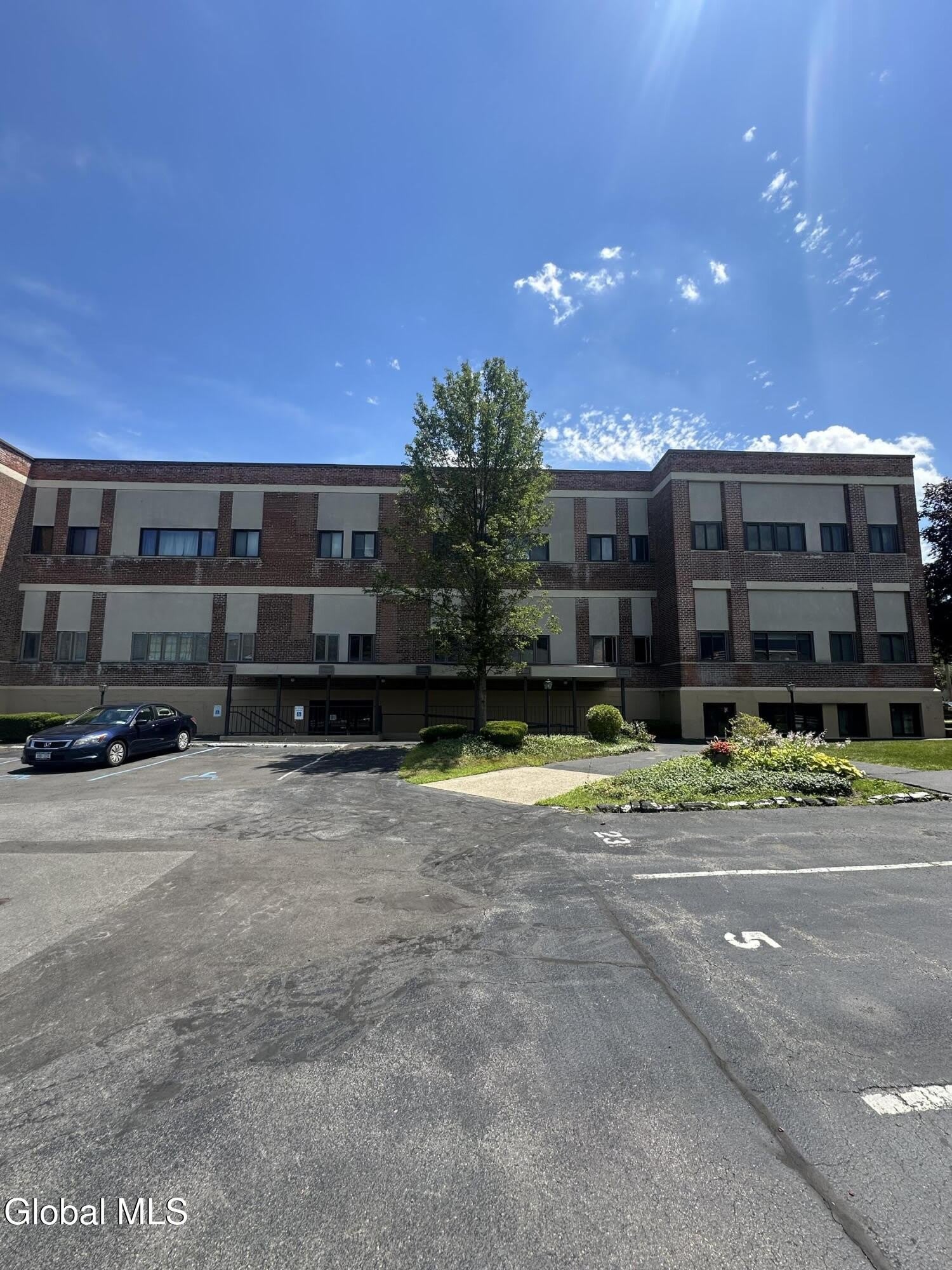 222 S Ten Broeck Street – photo 1