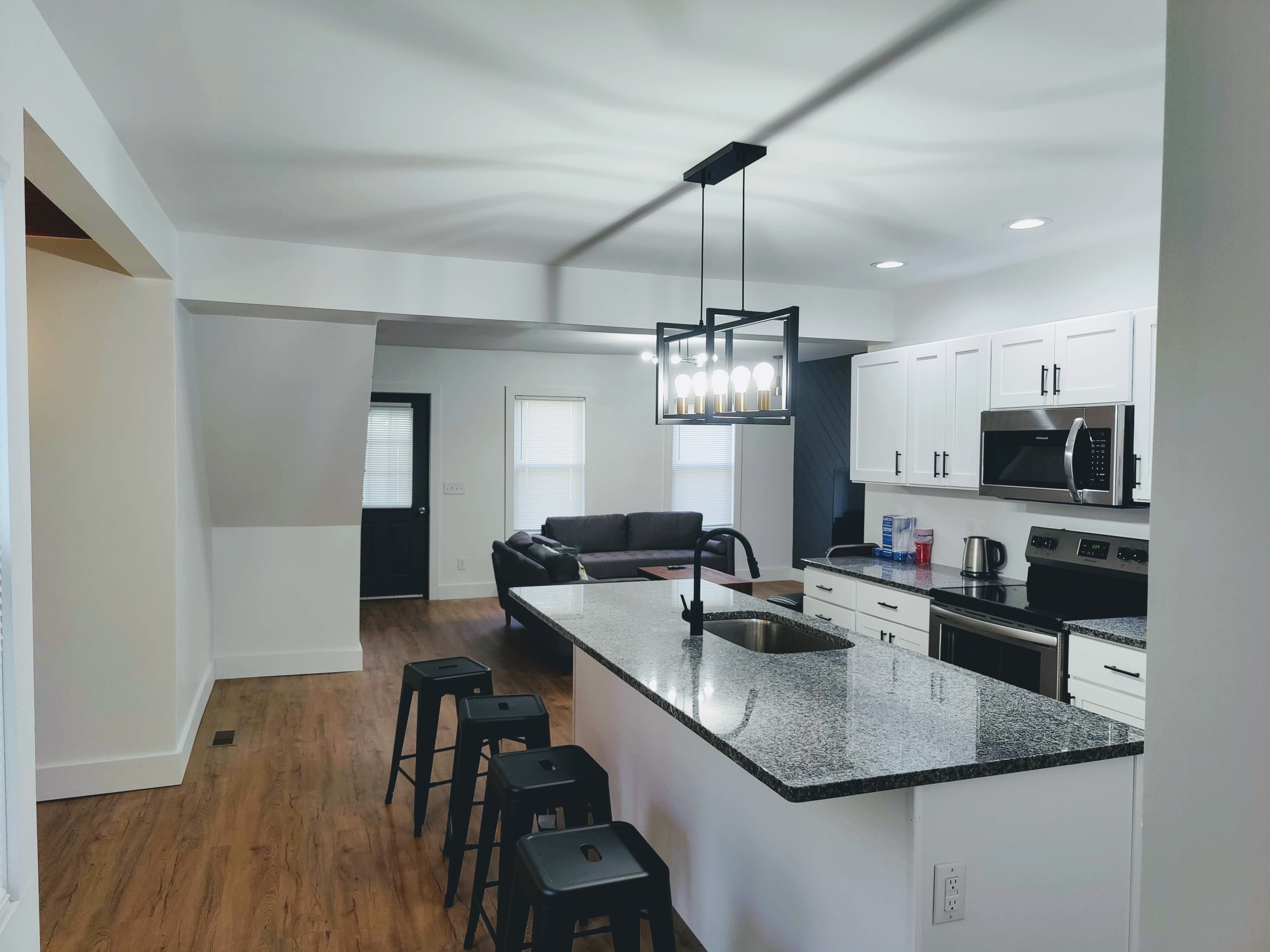 82 Murray St – photo 2