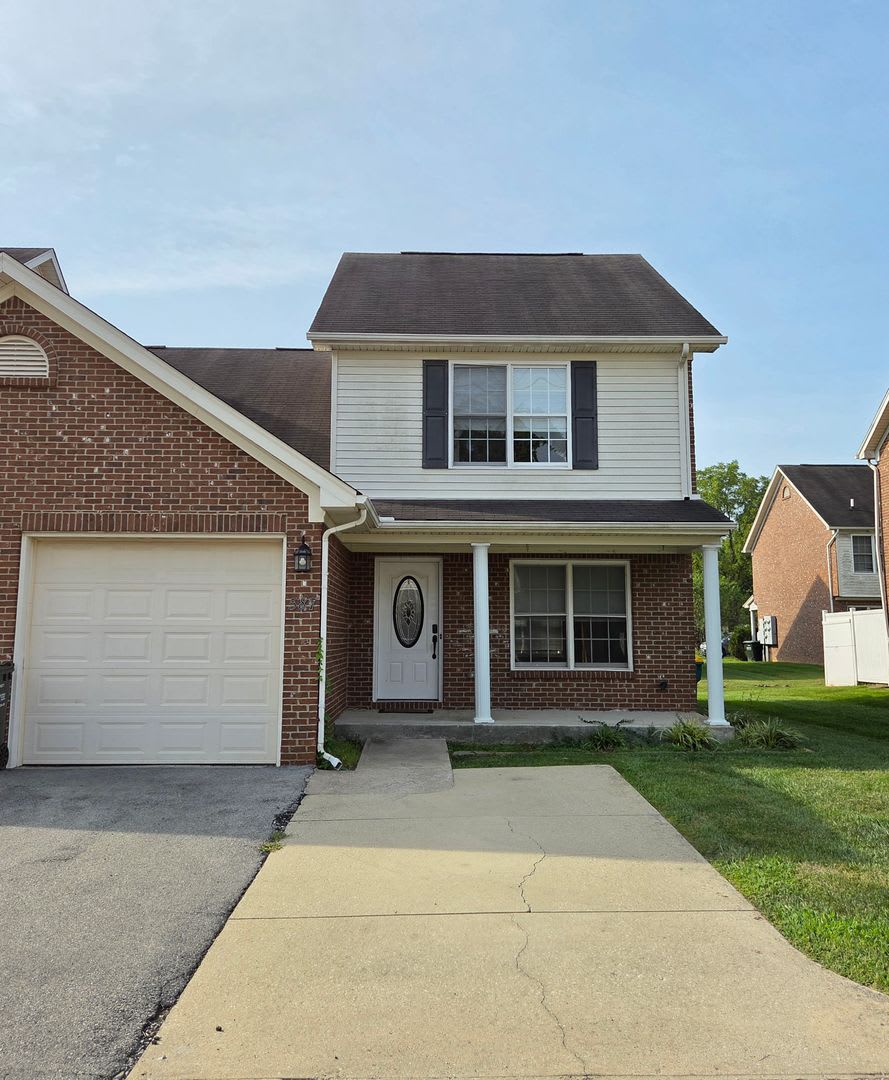 587 S Atcher Street – photo 1