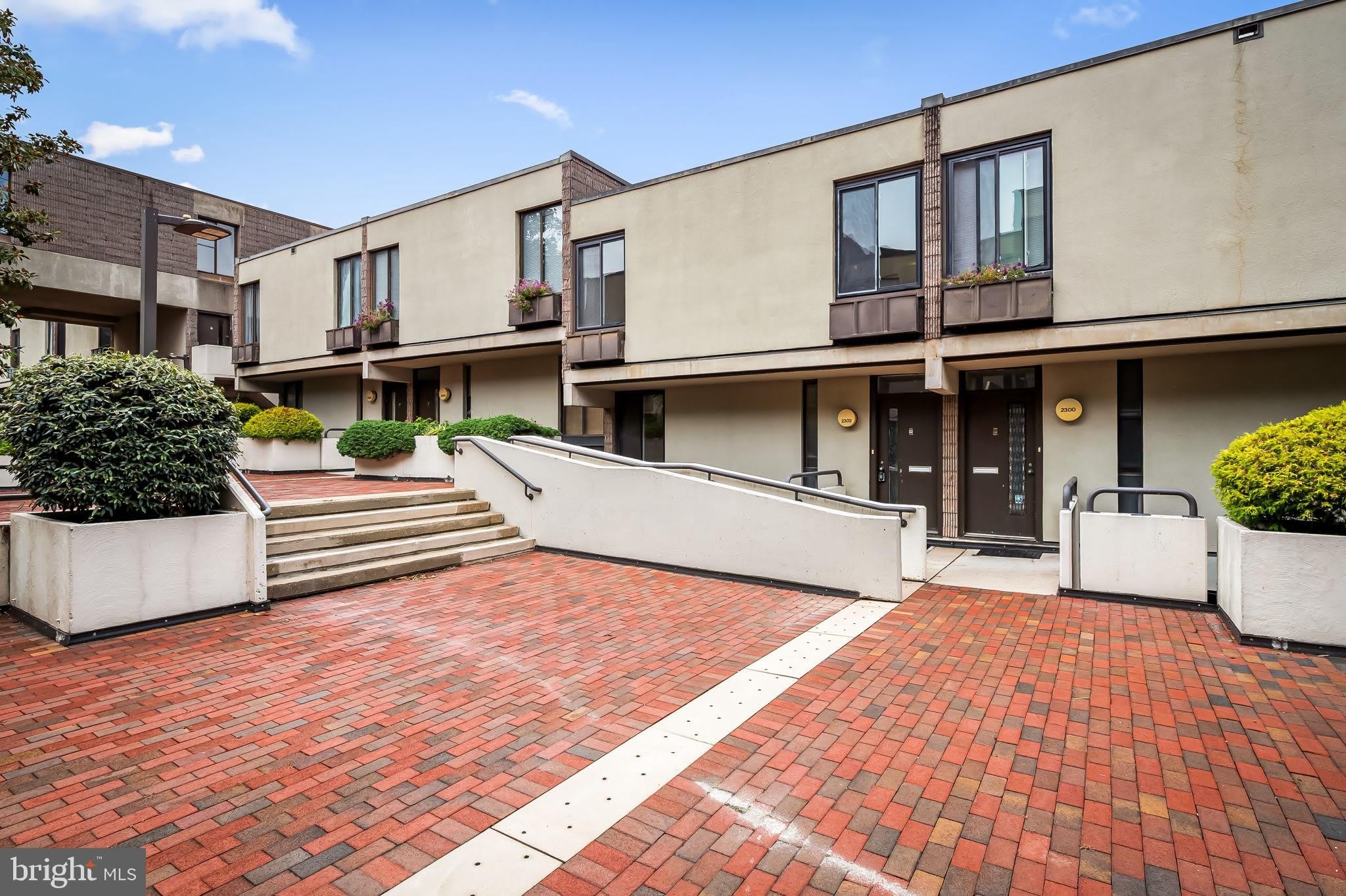 2302 WINEBERRY Terrace – photo 1