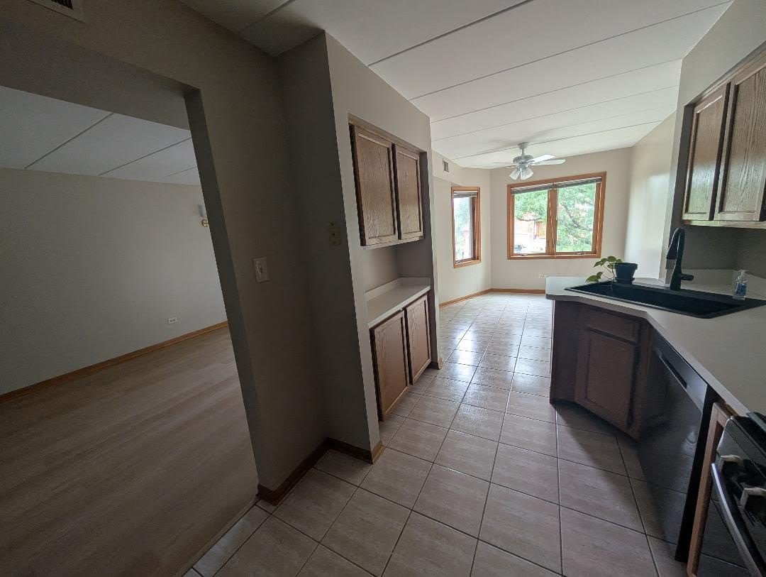 8809 S 79th Avenue – photo 5