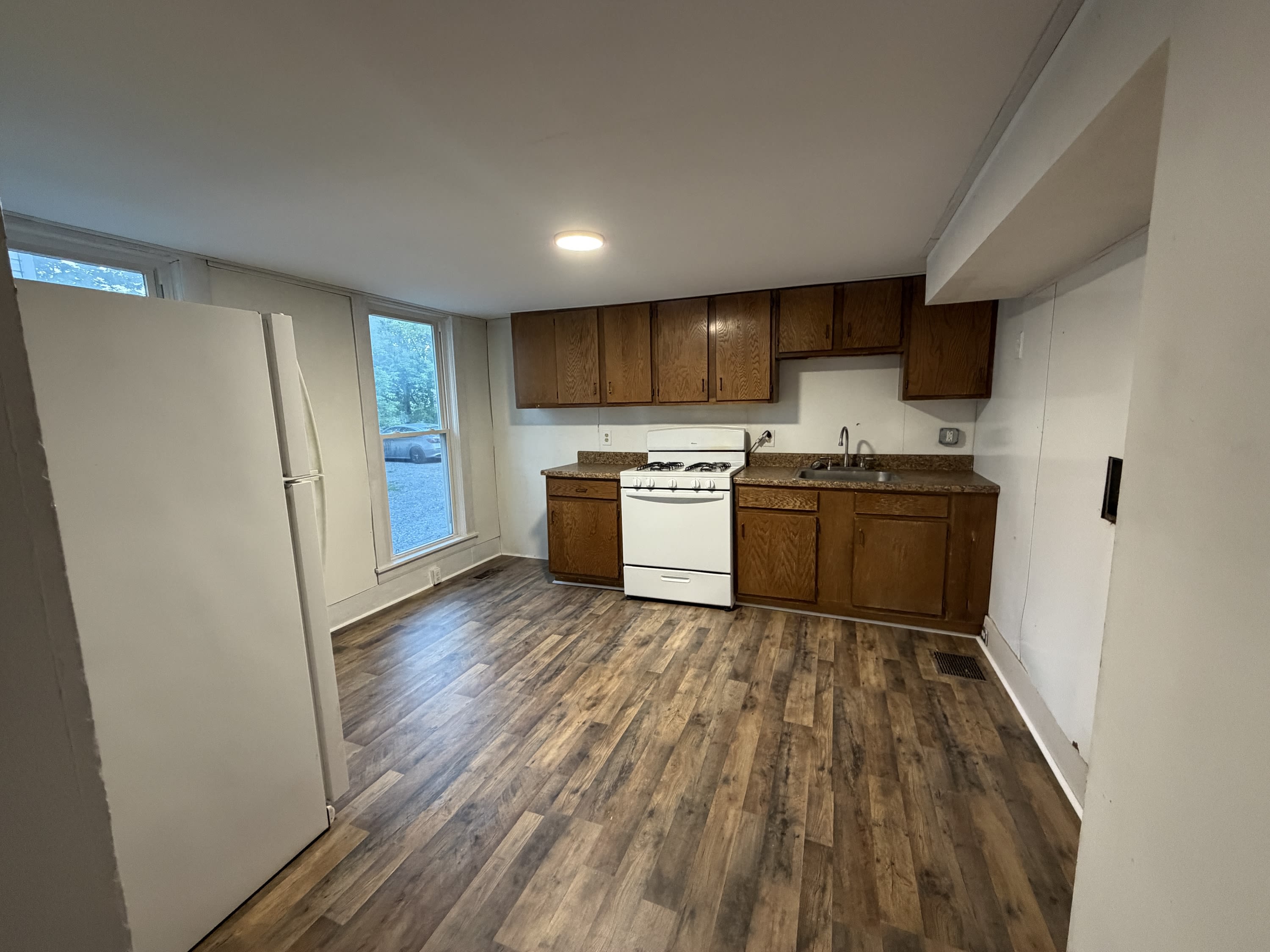 213 Clinton Street – photo 5