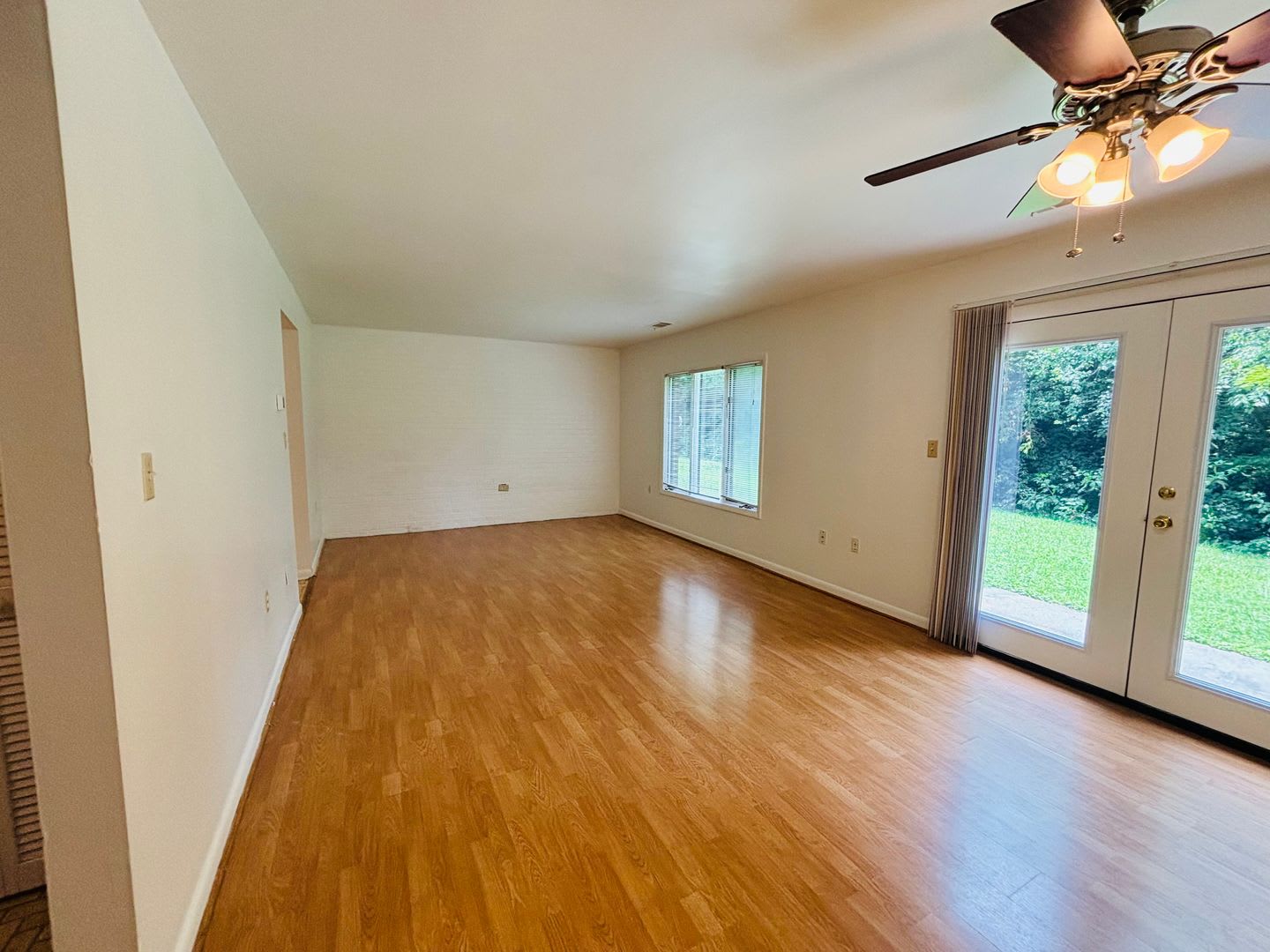 3 Bedroom 2.5 Bath Townhouse – photo 5