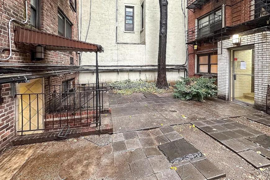 32 Cornelia Street – photo 5