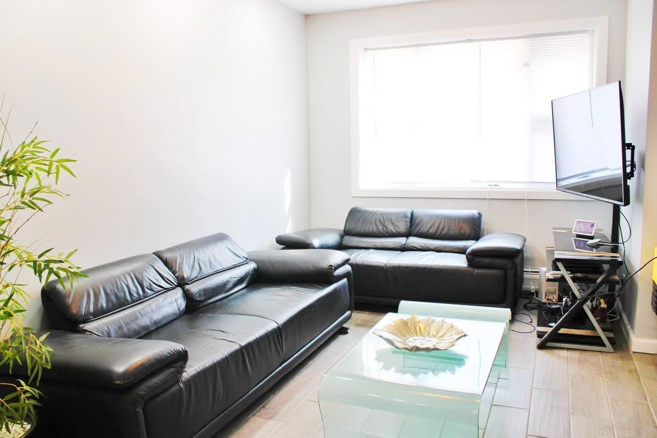 1456 44TH ST – photo 3