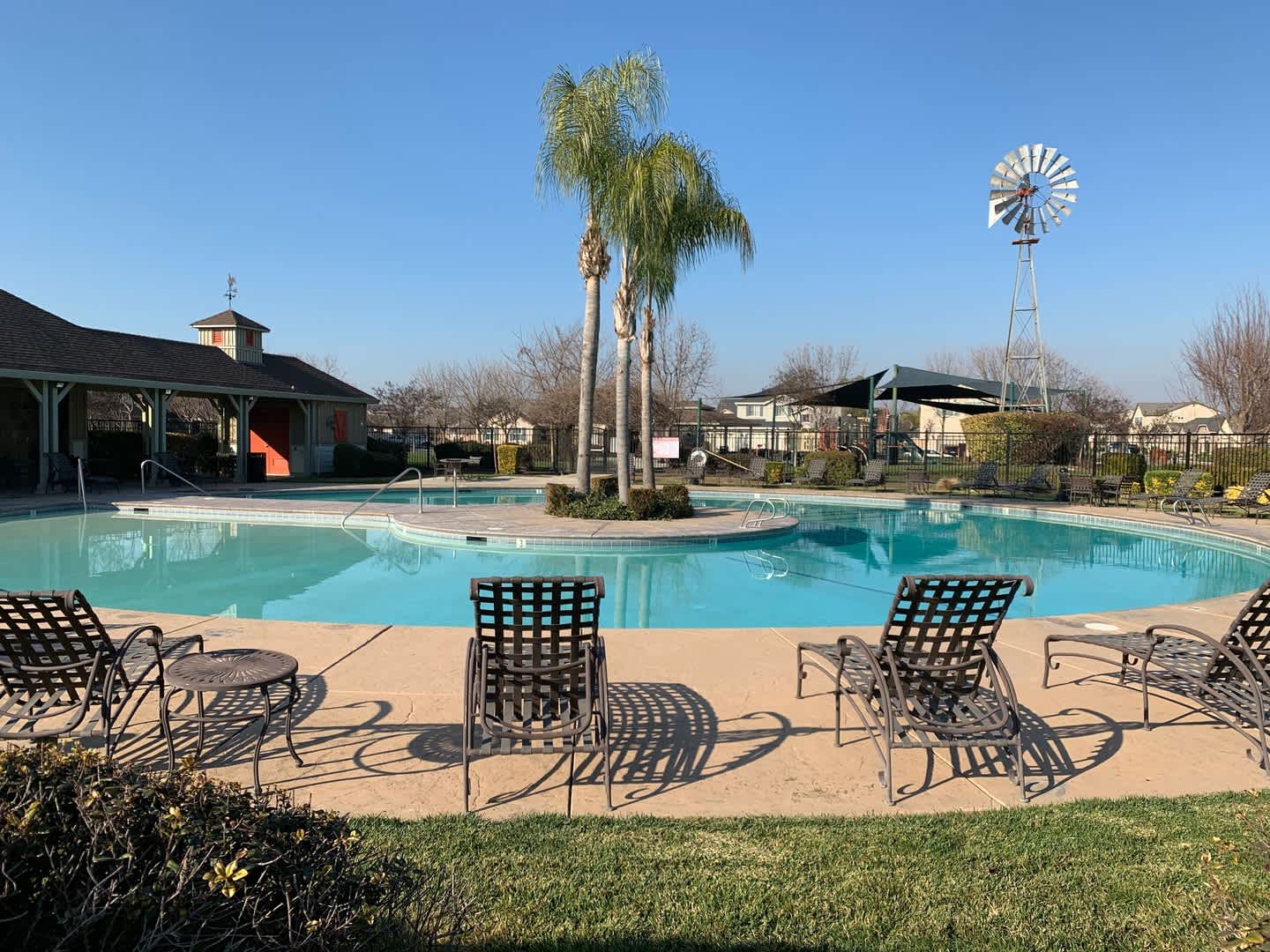 Immaculate like New Home in the gated Windmills at Tule Heights! – photo 2