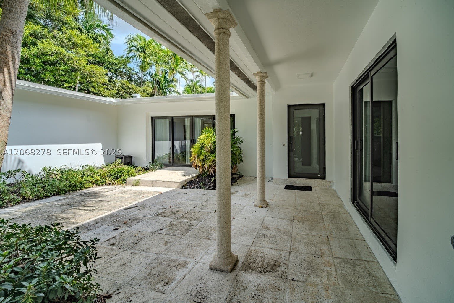 1825 Alamanda Dr – photo 5