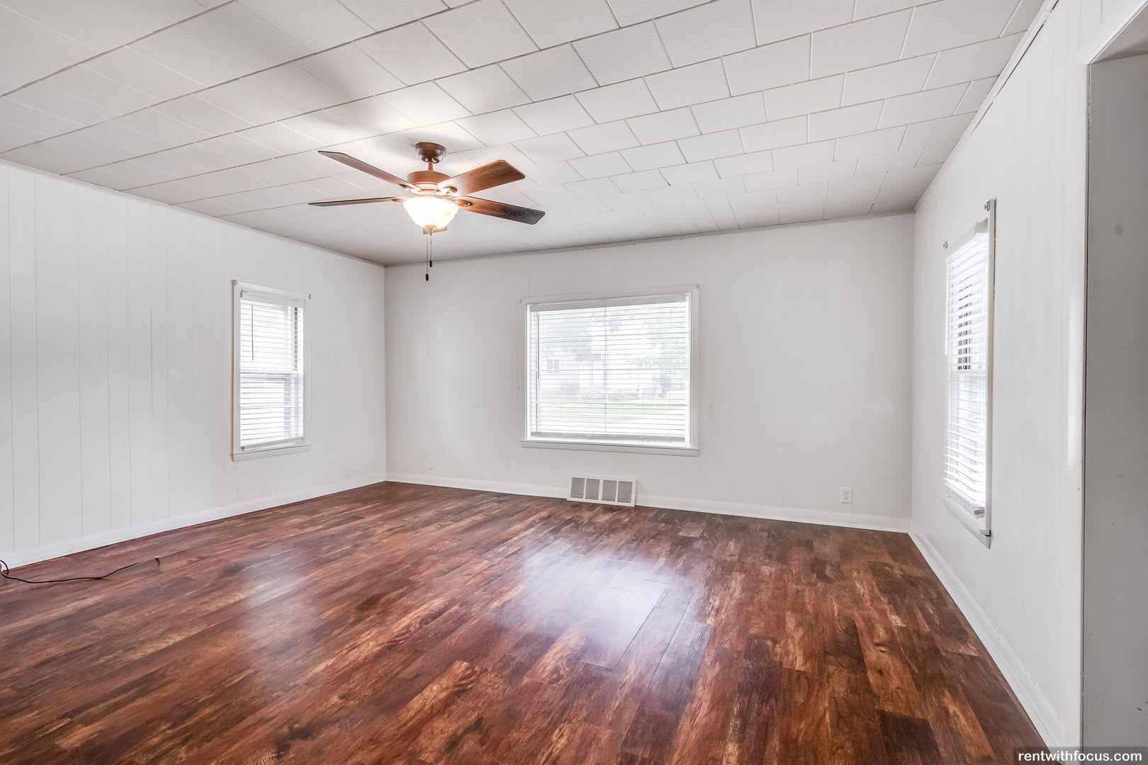 299 2nd St – photo 5