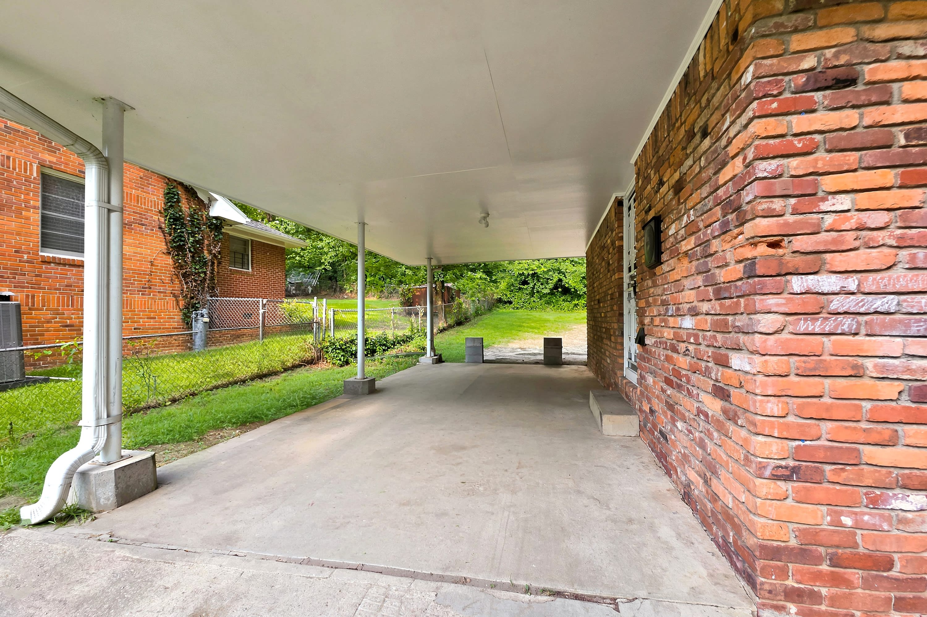 2798 Dearwood Drive Southwest – photo 2