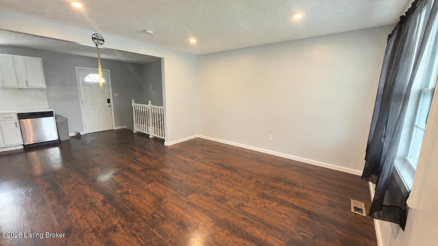 9303 Cinderella Ln – photo 4