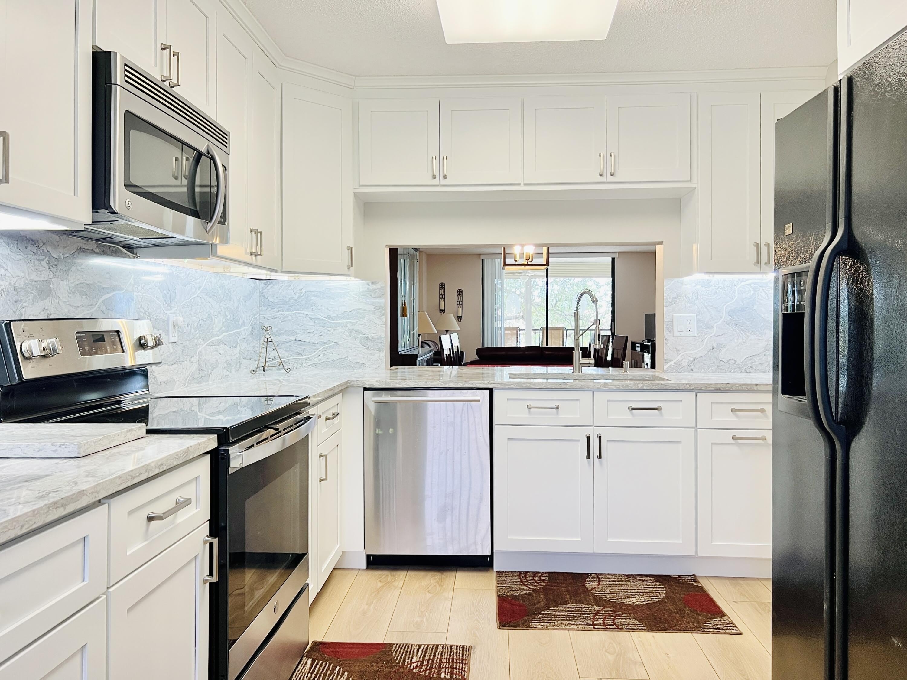 4725 E Lucerne Lakes Blvd E – photo 1